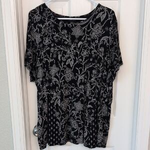 J. Jill Black and White Floral Blouse Wearever Collection